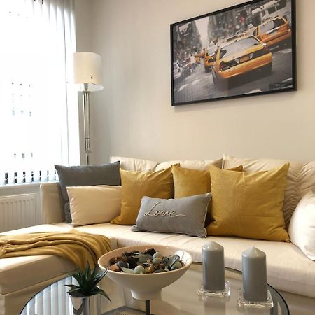 Boutique Collection In Reading By Creatick Appartamento Esterno foto