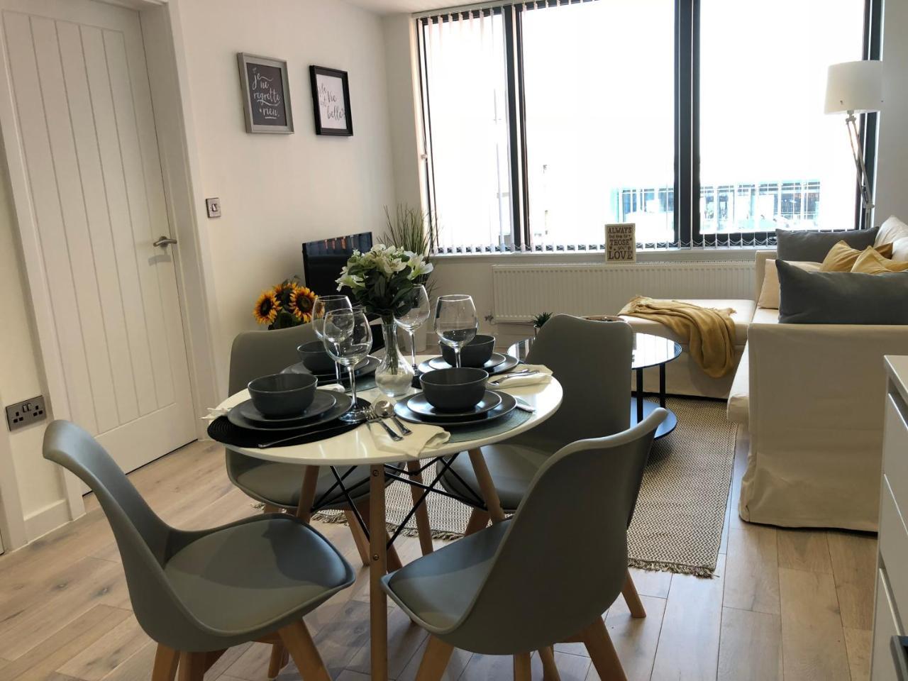 Boutique Collection In Reading By Creatick Appartamento Esterno foto