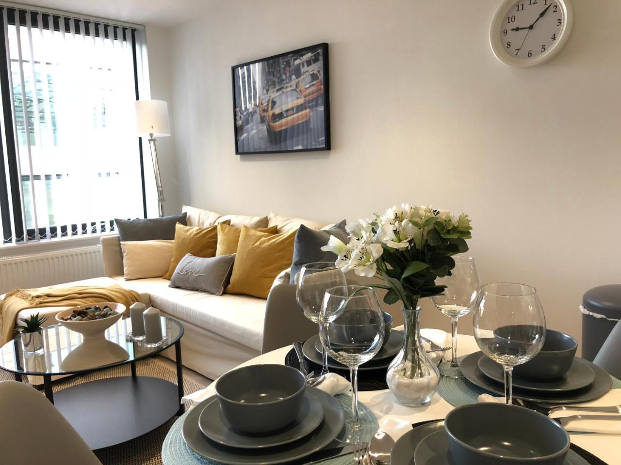 Boutique Collection In Reading By Creatick Appartamento Esterno foto