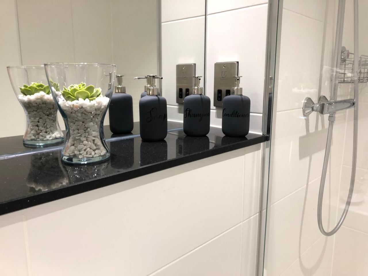 Boutique Collection In Reading By Creatick Appartamento Esterno foto